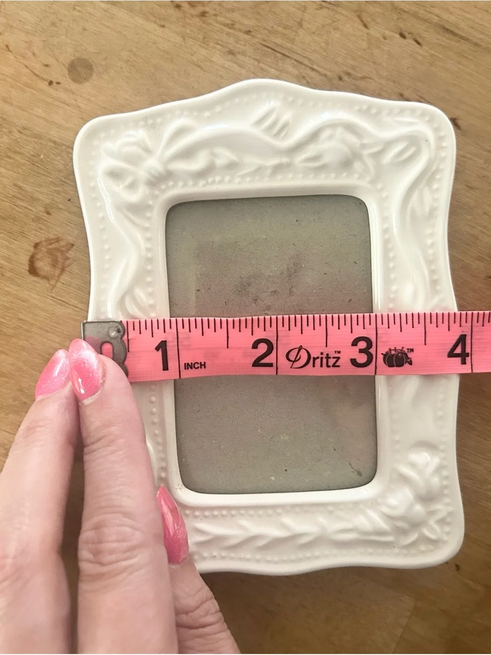 Set of 2 Vintage White Ceramic Scroll Bow Picture Frames Cottagecore 5”